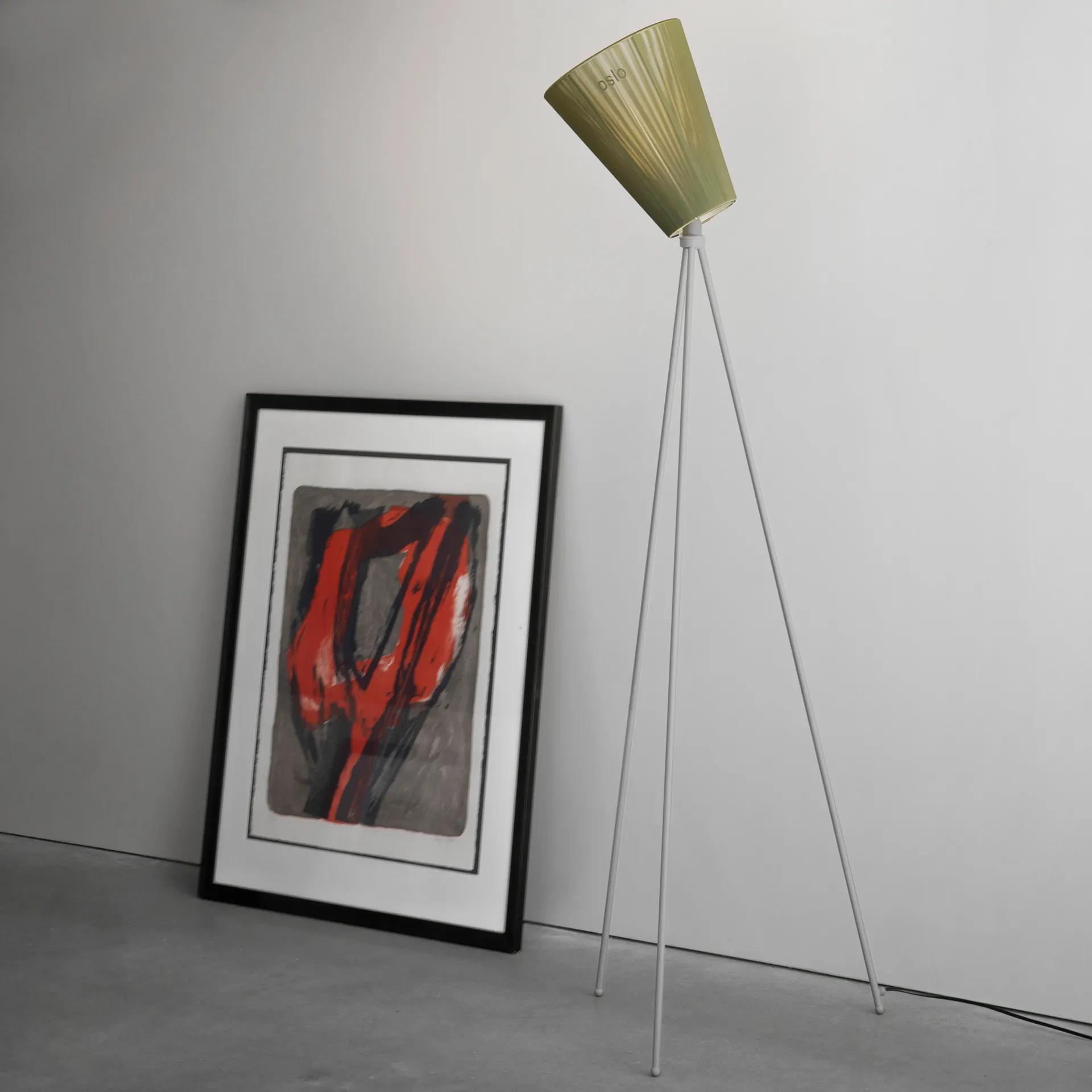 Oslo Wood Stehleuchte Stativ, Hellgrau Northern