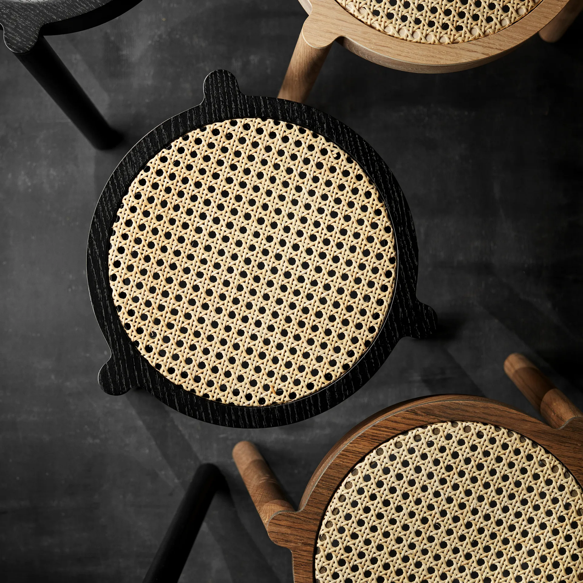 Pal runder Hocker mit Rattansitz, Schwarze Eiche, Ø37x46 cm Northern