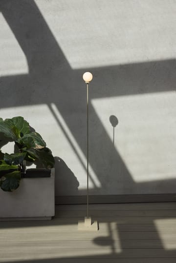 Snowball tragbare Stehleuchte 122 cm - Messing - Northern