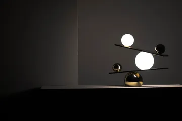 Balance Tischleuchte - Messing, v2 - Oblure
