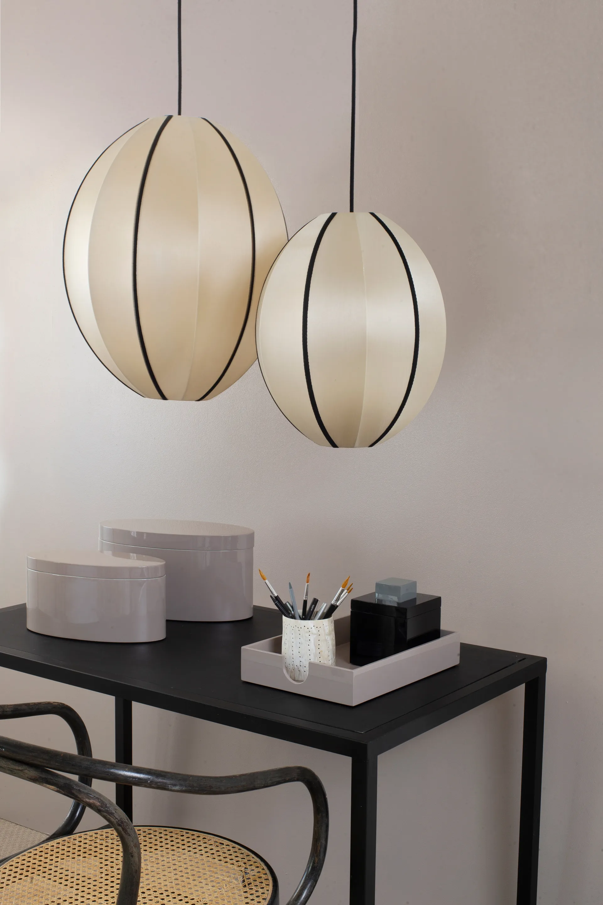 Indochina Classic Oval L Lampenschirm, Kit-black Oi Soi Oi