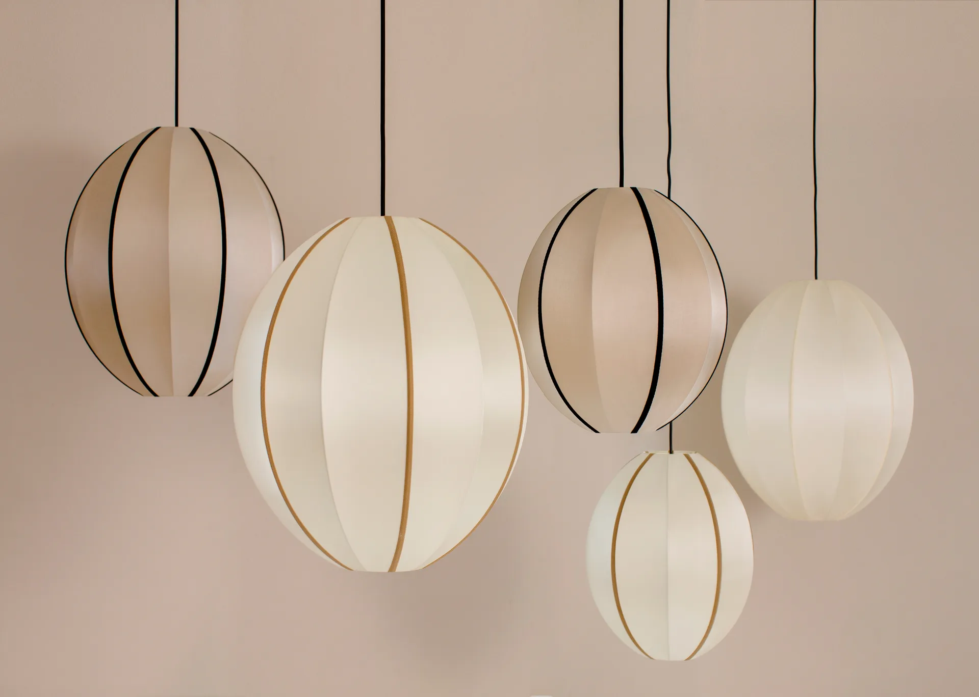 Indochina Classic Oval S Lampenschirm, Offwhite-amber Oi Soi Oi