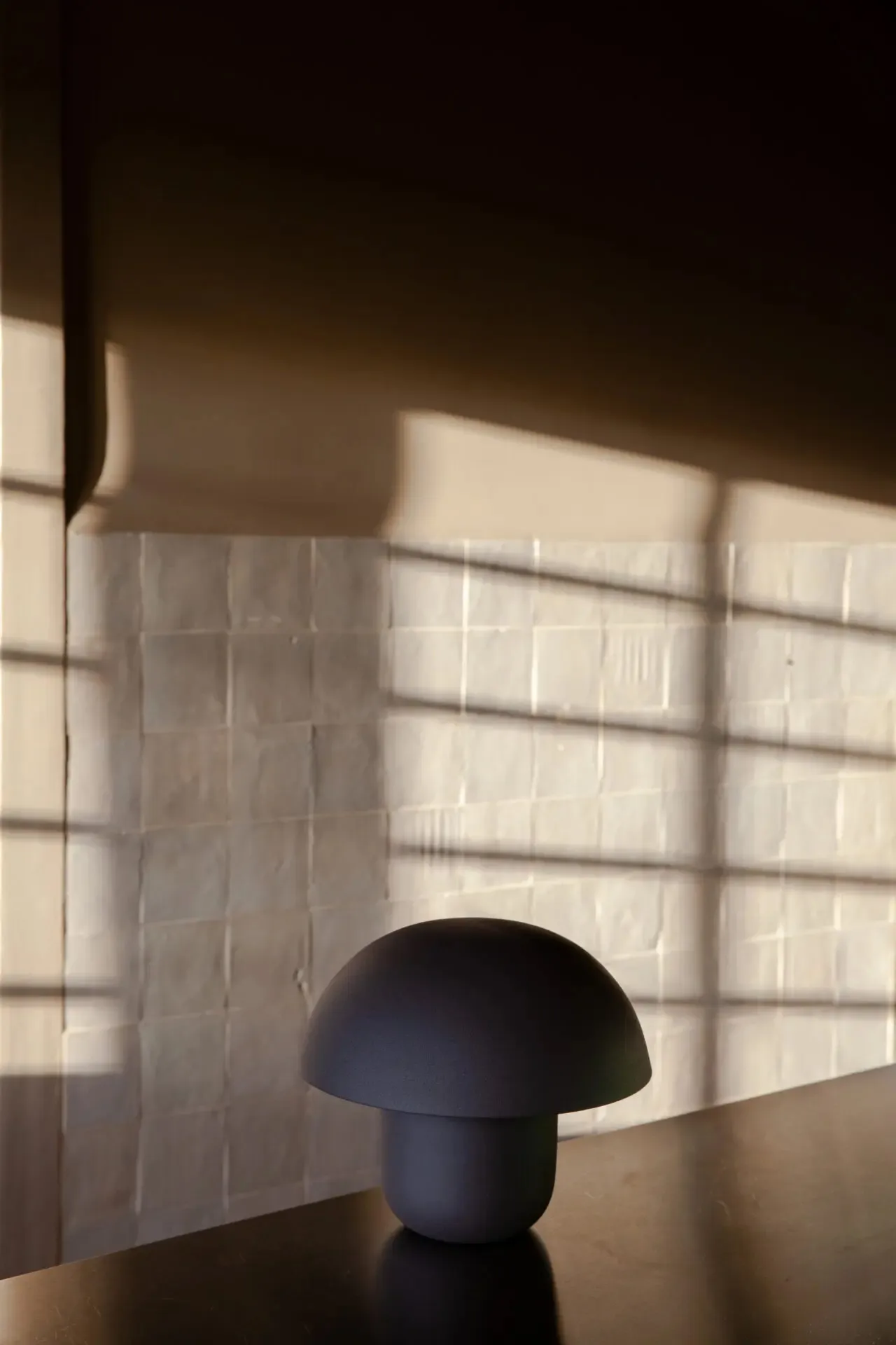 Carl-Johan Tischlampe mini Ø29 cm, Grau Olsson & Jensen