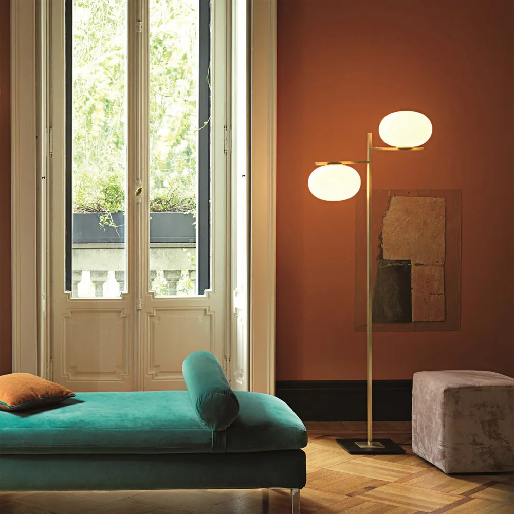 Alba 383 Stehleuchte, Opal, Messing Oluce