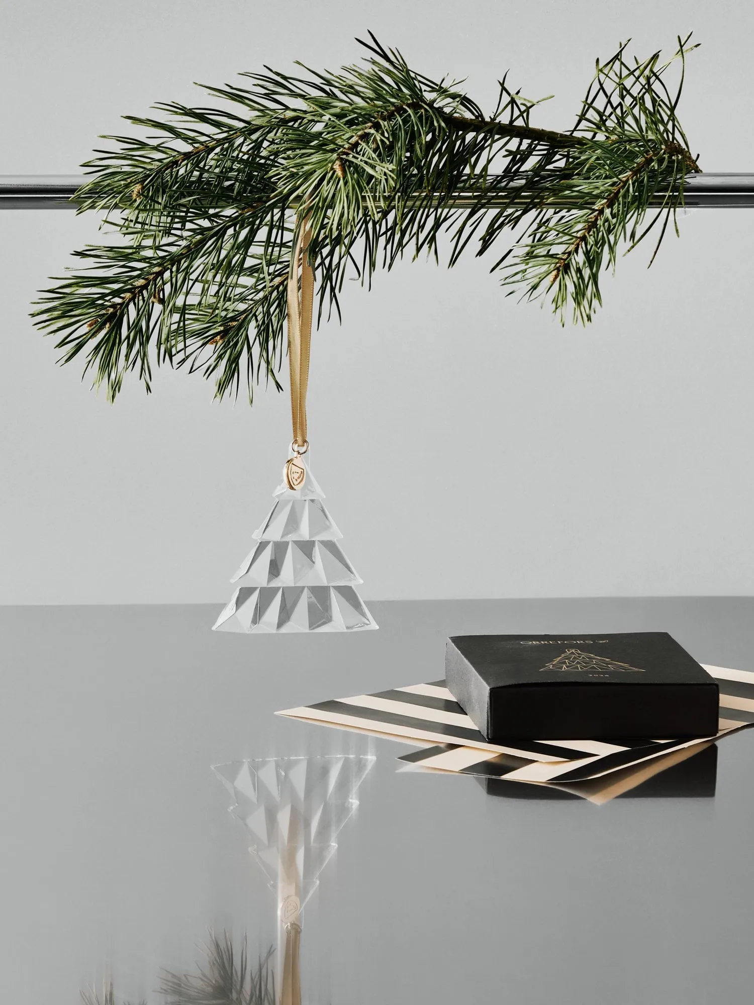 Jahresornament hoch, Transparent Orrefors