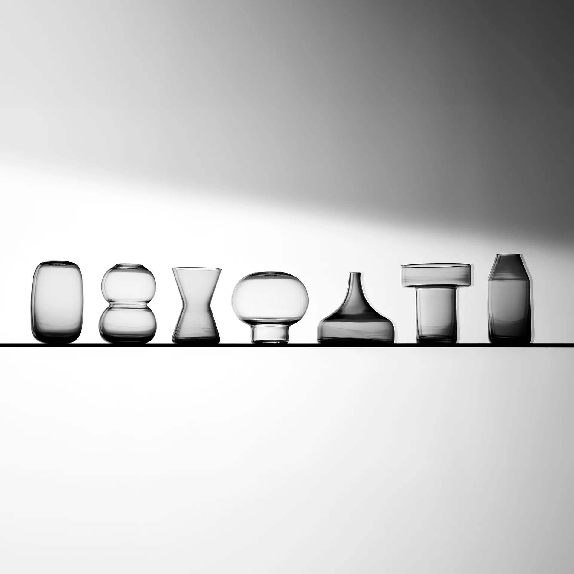 Midsummer Mini-Vase Red Clover, 82 mm Orrefors