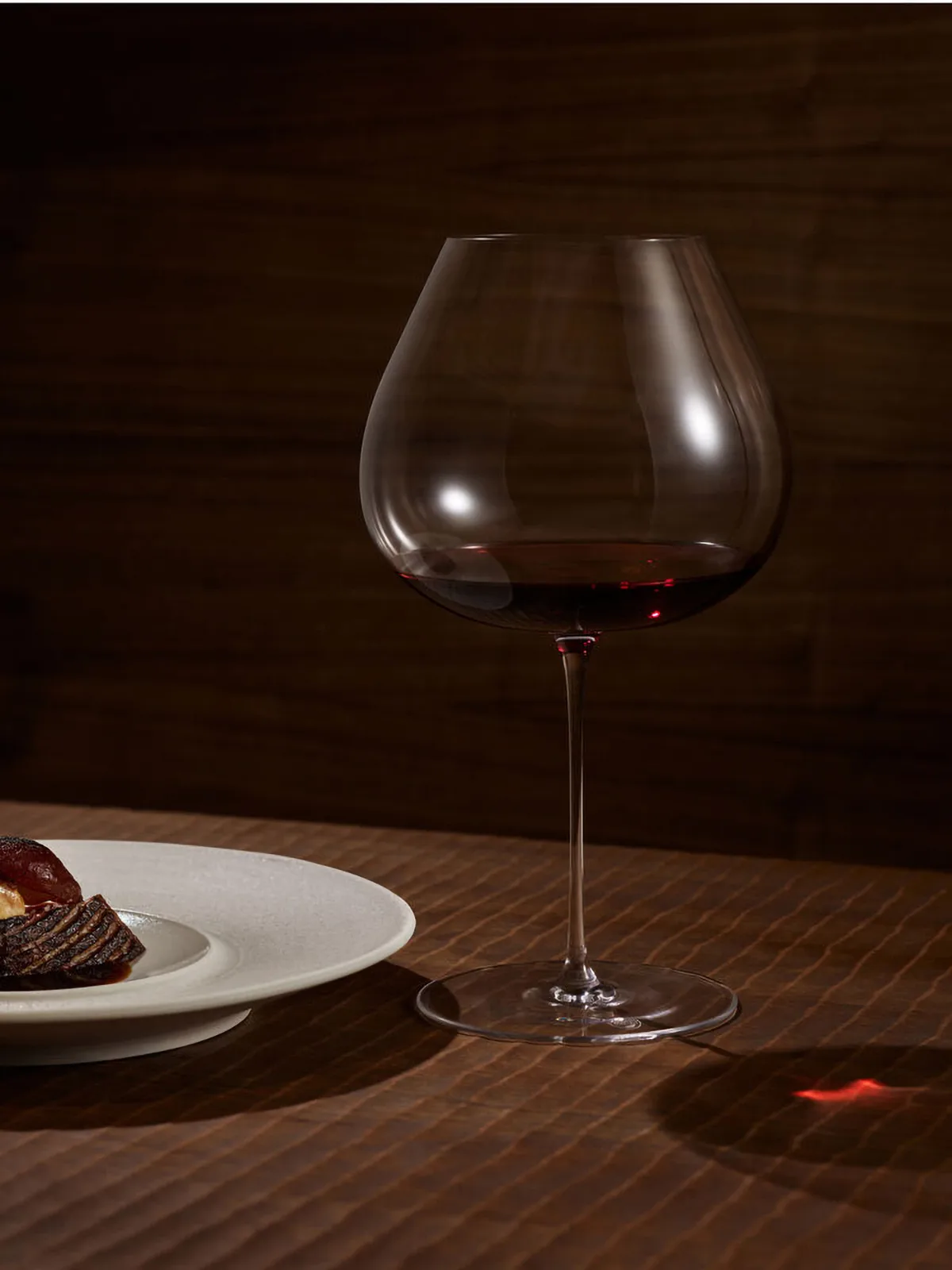 Orrefors x Björn Frantzén handgefertigtes Rotweinglas, 110 cl Orrefors