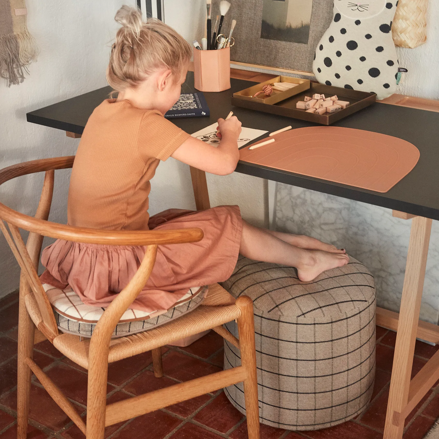 Grid Pouf Ø40cm, Clay OYOY