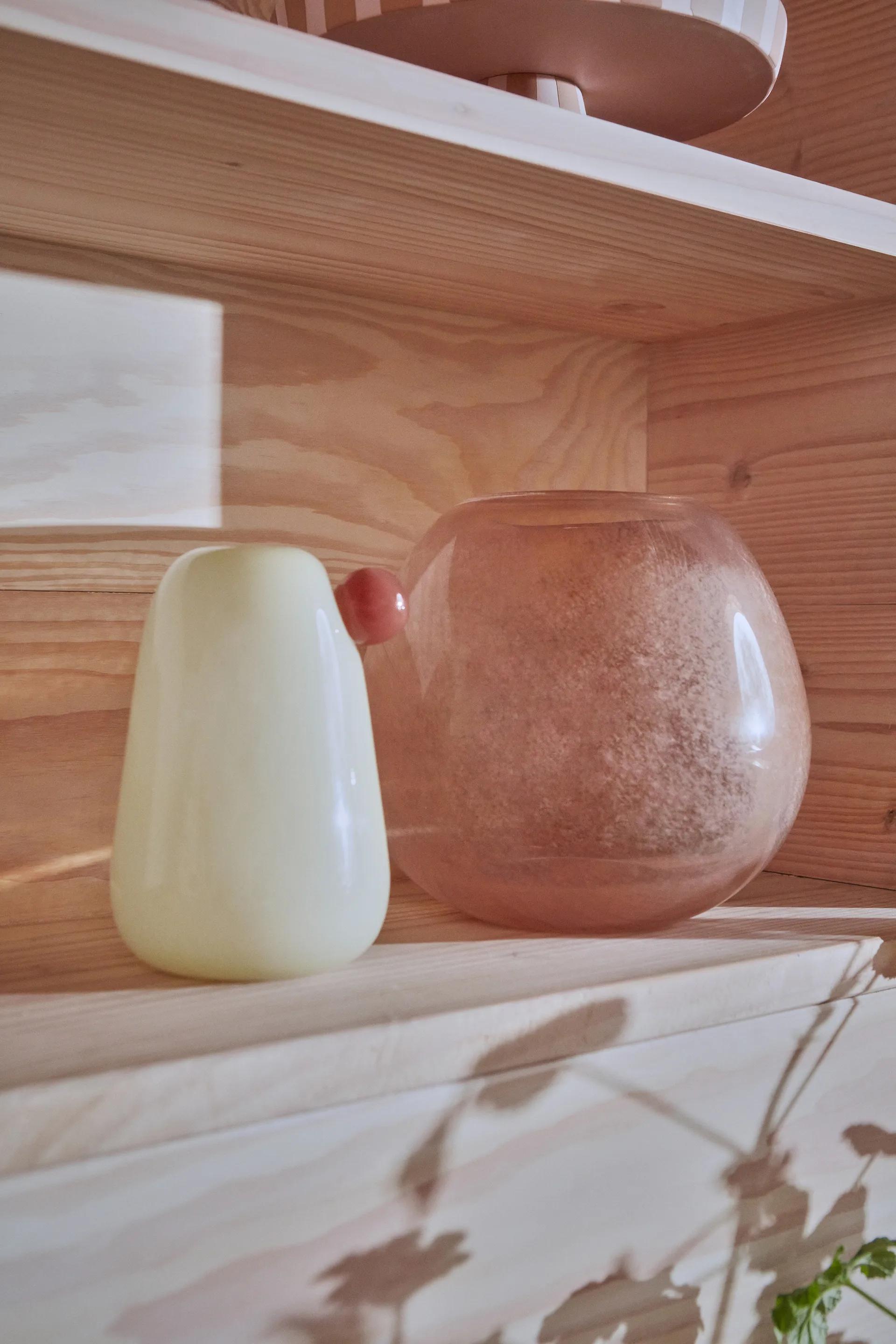 Lasi Vase medium 21,5cm, Taupe OYOY