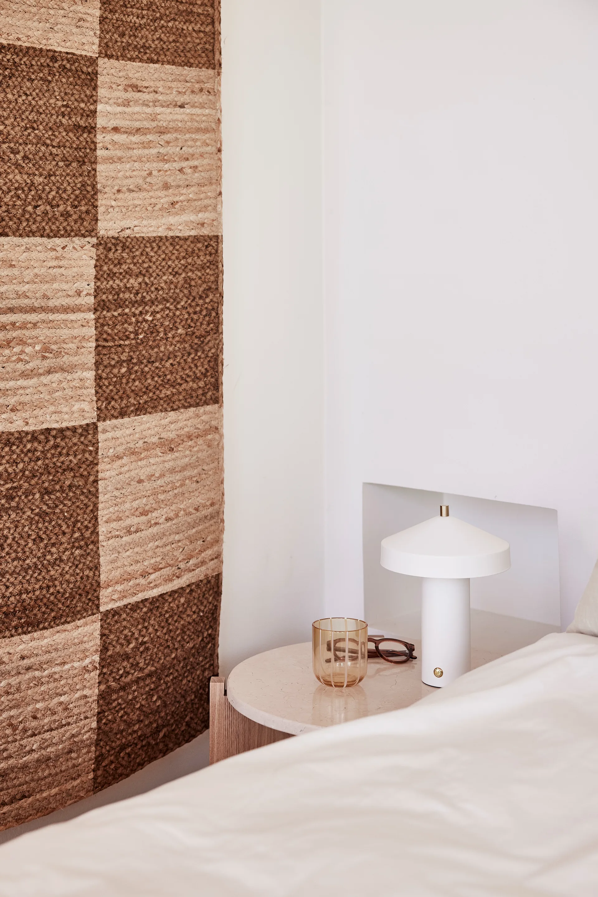 Lune Marmor Couchtisch Ø50 cm, Natur-White OYOY