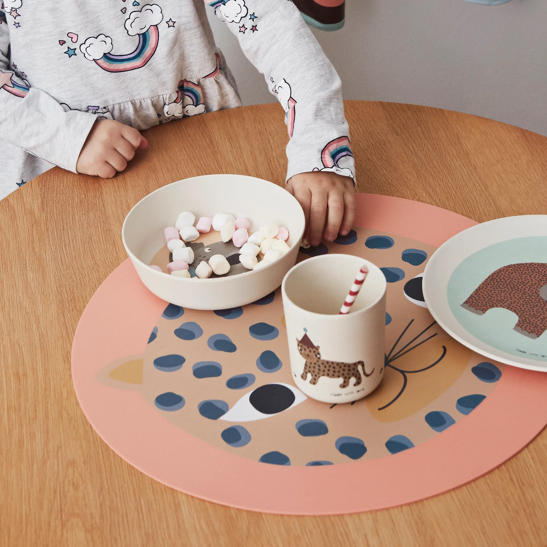 Snow leopard Platzdecke, Coral OYOY