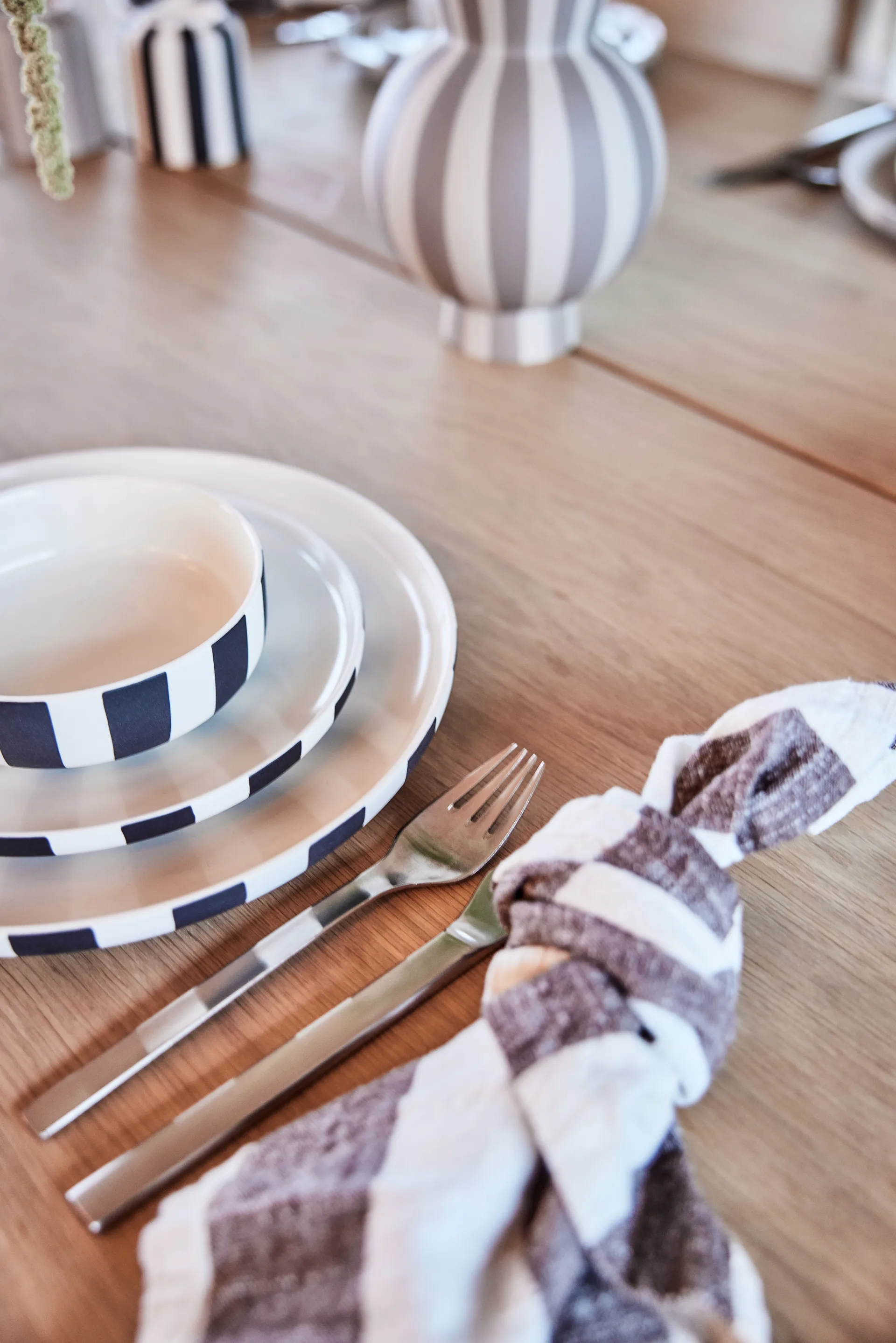 Toppu Schale Ø13 cm, Black-White OYOY