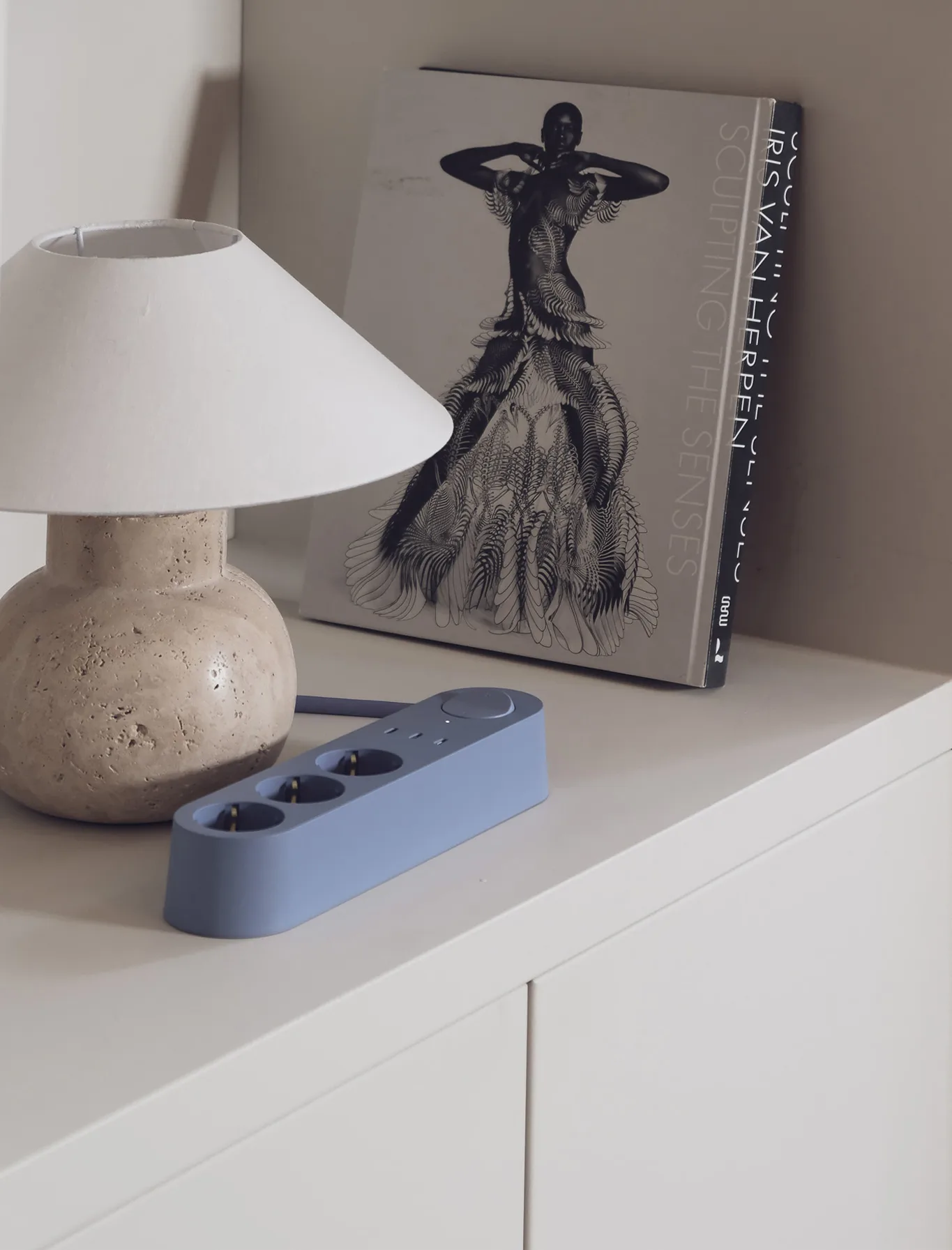 Alma Power Bar Steckdosenleiste, Kattegatt blue Palette