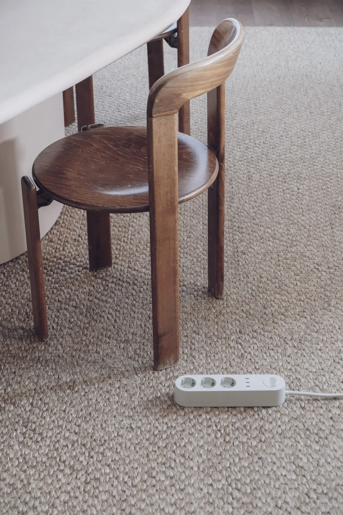 Alma Power Bar Steckdosenleiste, Sandhamn beige Palette