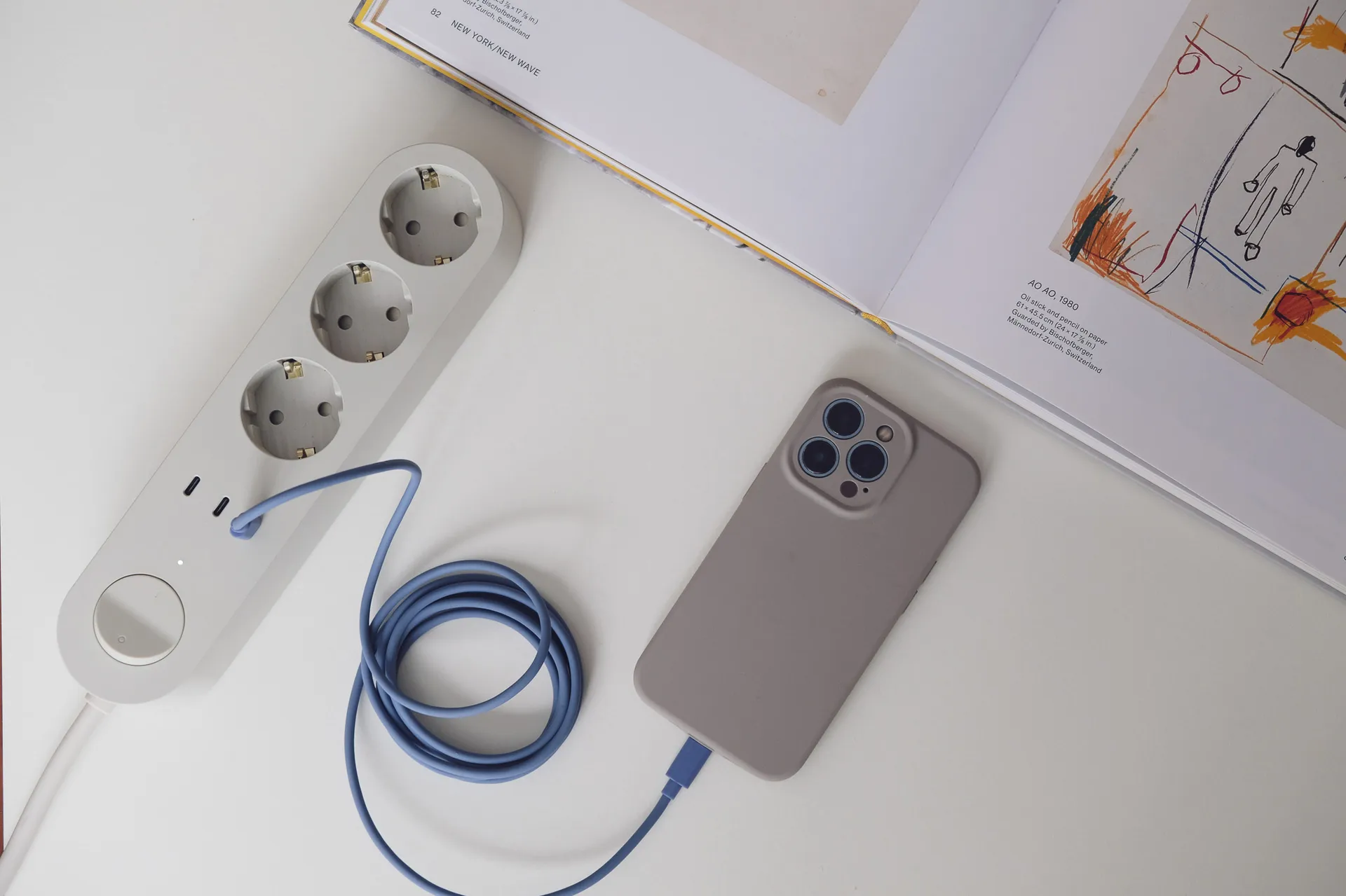 Alma Power Bar Steckdosenleiste, Sandhamn beige Palette