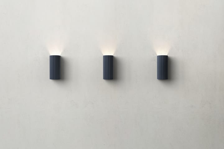 Donna Wandleuchte - Black ink - Pholc