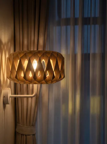 Signature 25 Wandleuchte - Birke, Ø28x15,5 cm - Pilke