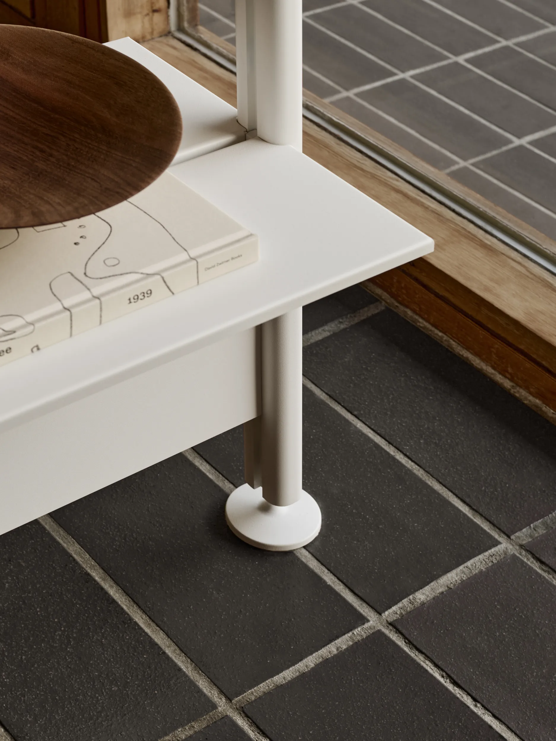 Pira G2 Regalsystem F C B White/Walnut 256–264 cm Pira