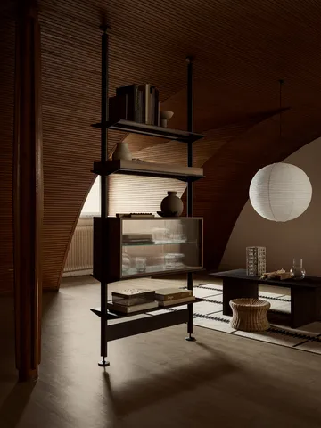 Pira Vitrinenschrank - Walnuss-geriffeltes Glas, 90x31 cm, 4-türig - Pira