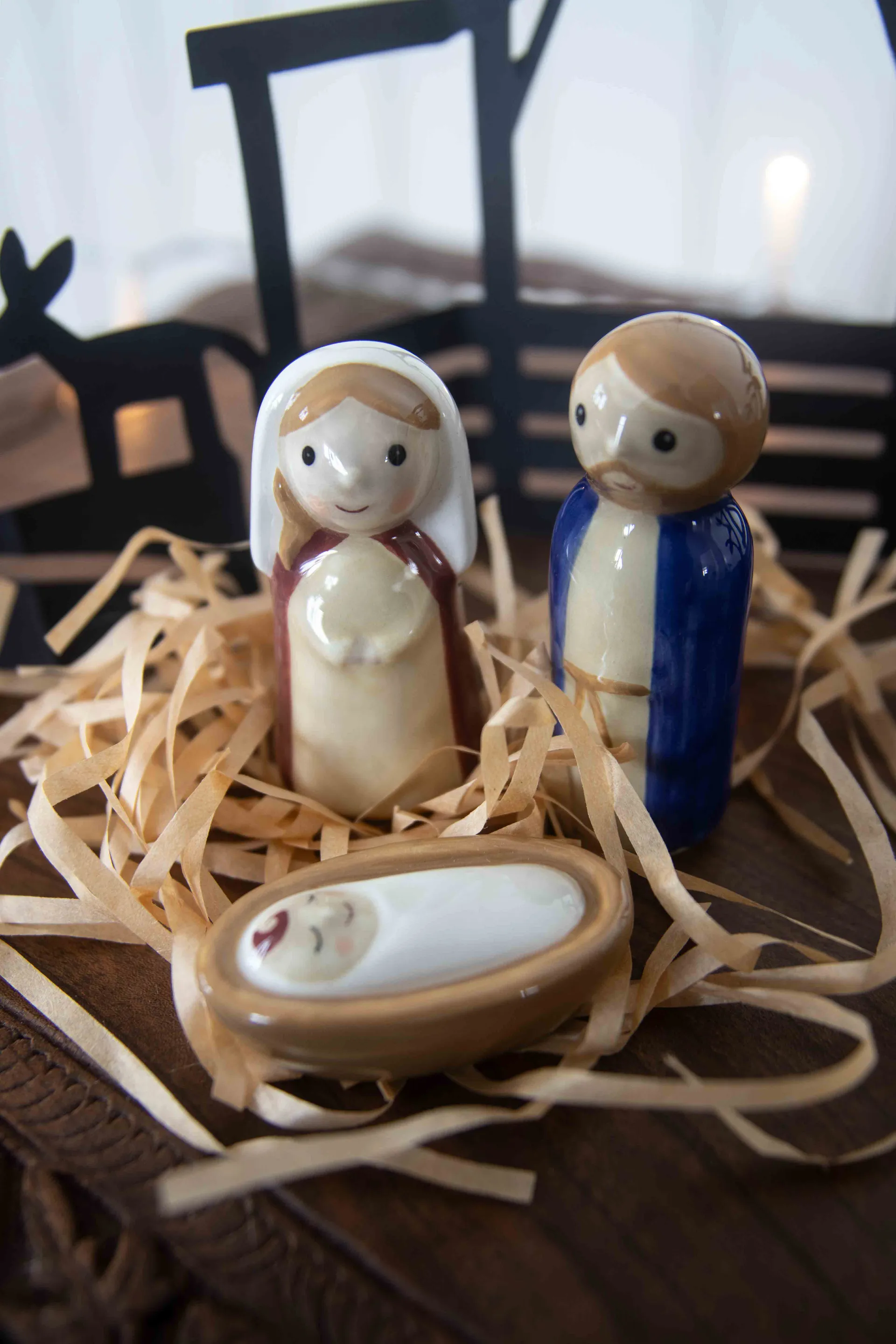 Crib family Keramikkrippe 3-teilig, Jesus, Josef und Maria Pluto Design