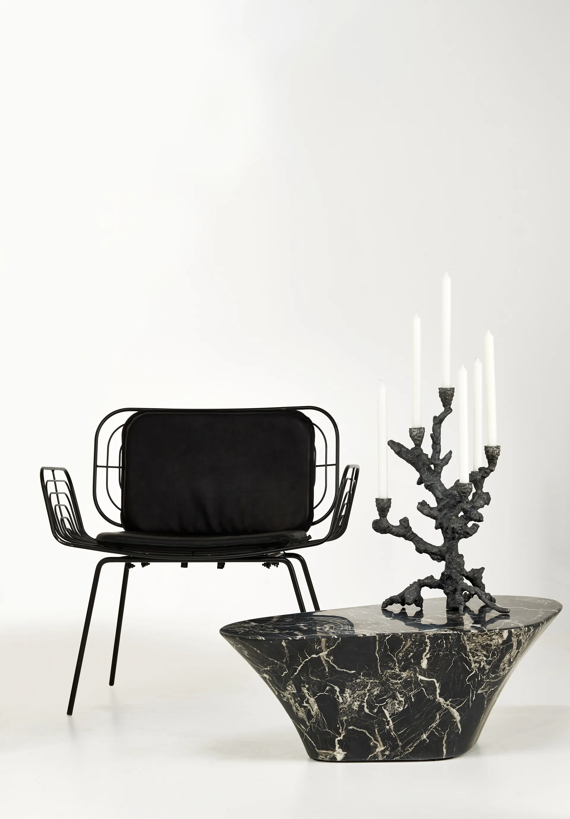 Apple Tree Kerzenständer L 53 cm, Dunkelgrau POLSPOTTEN