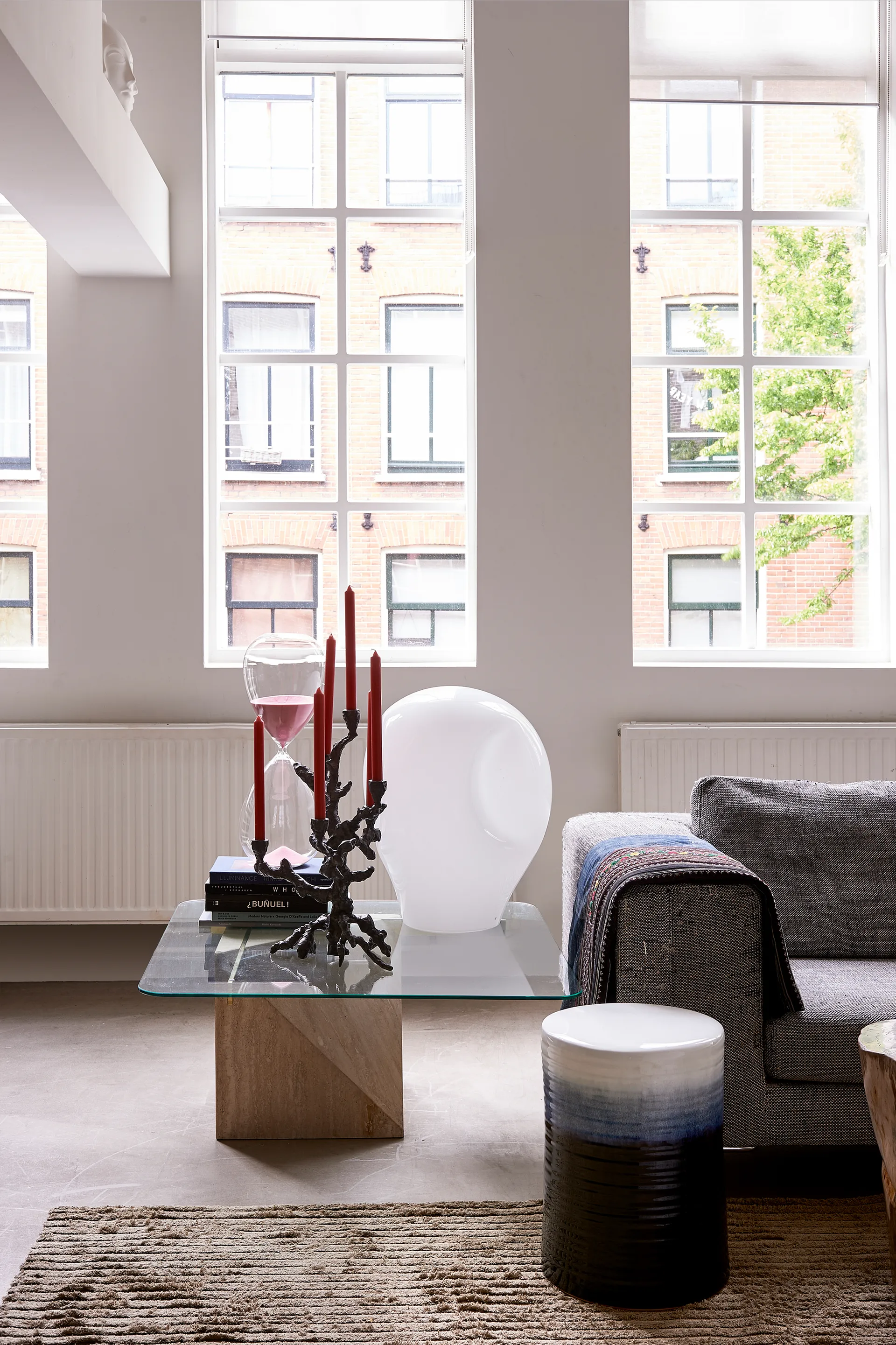 Apple Tree Kerzenständer L 53 cm, Dunkelgrau POLSPOTTEN