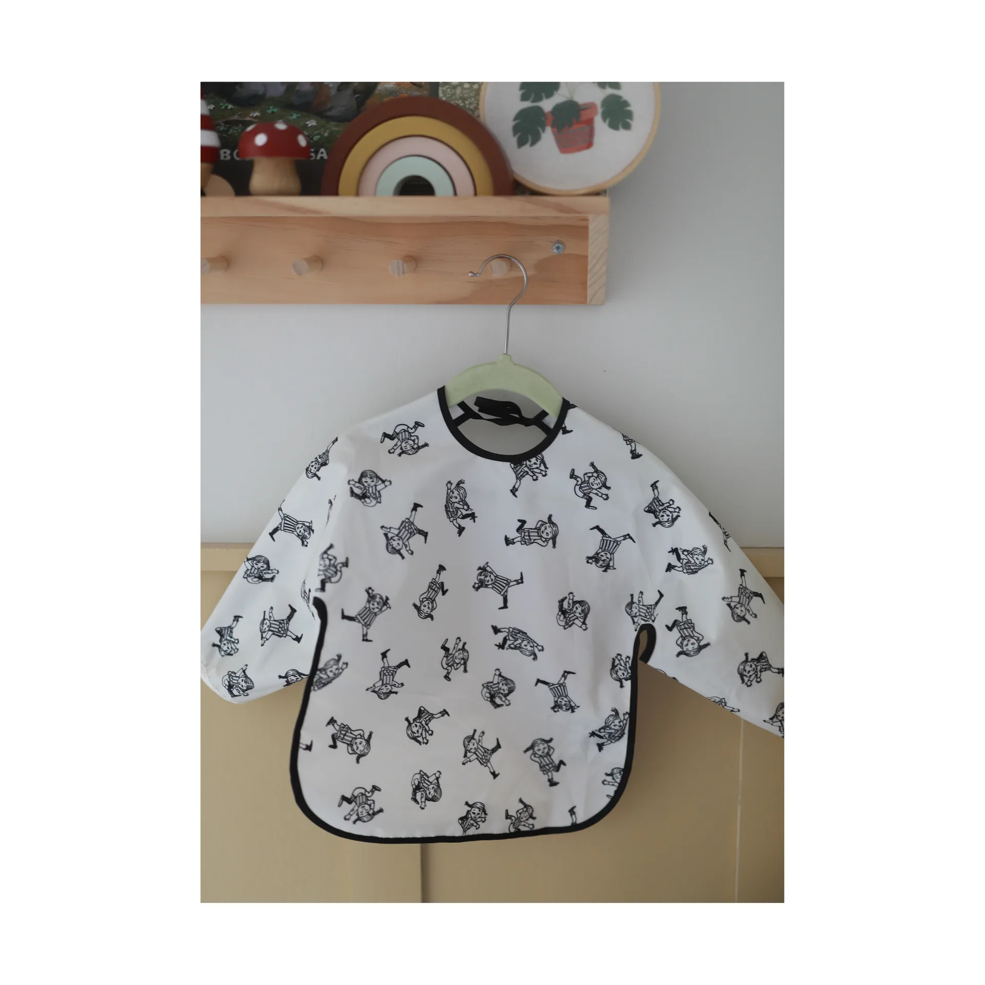 Pippi Circus Lätzchen mit Ärmeln, Multi Rätt Start