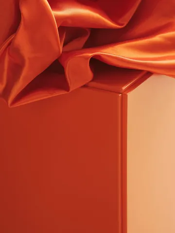 Relief Kommode breit mit Beinen 82x92,2 cm Orange - Relief