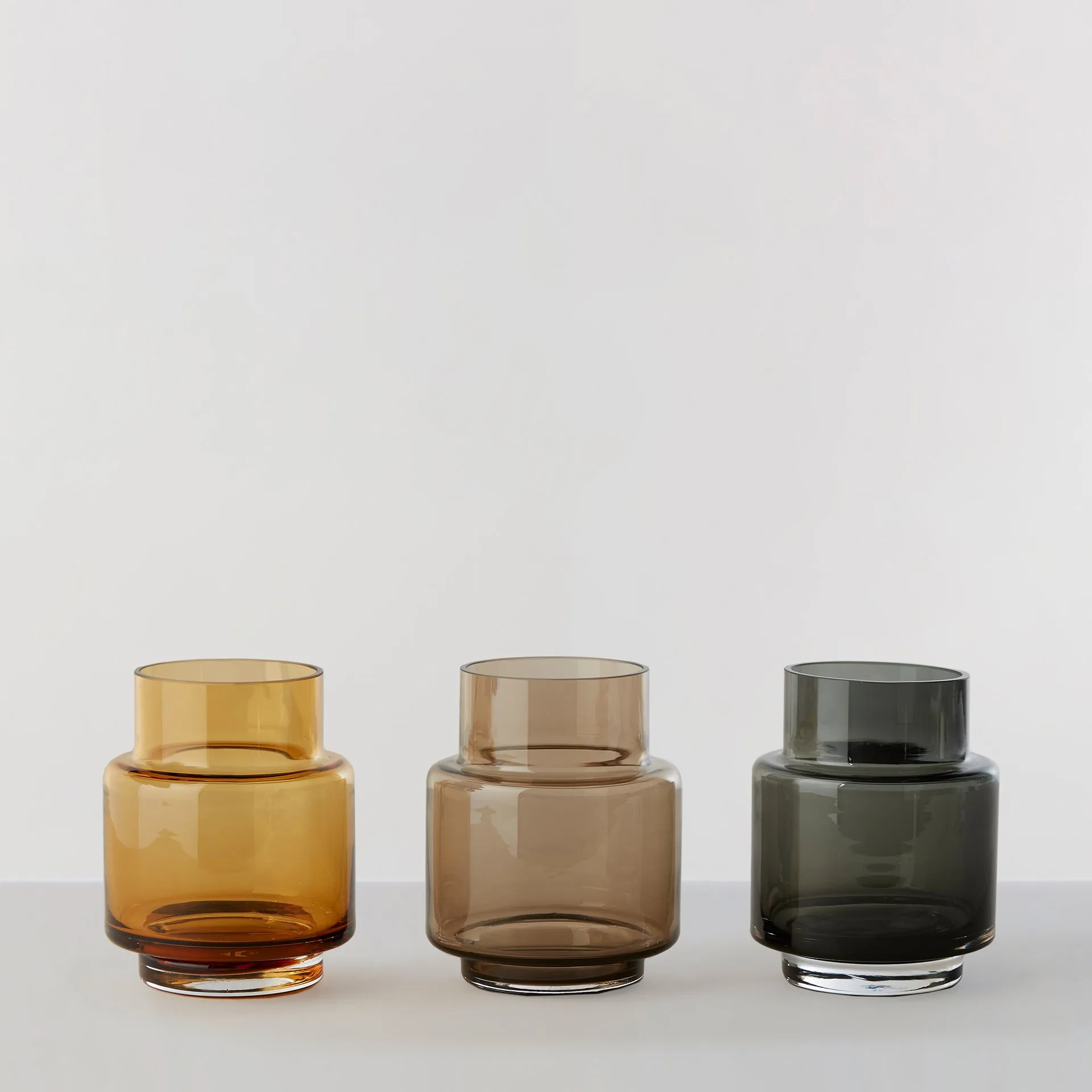 Hurricane no. 53, Amber Ro Collection