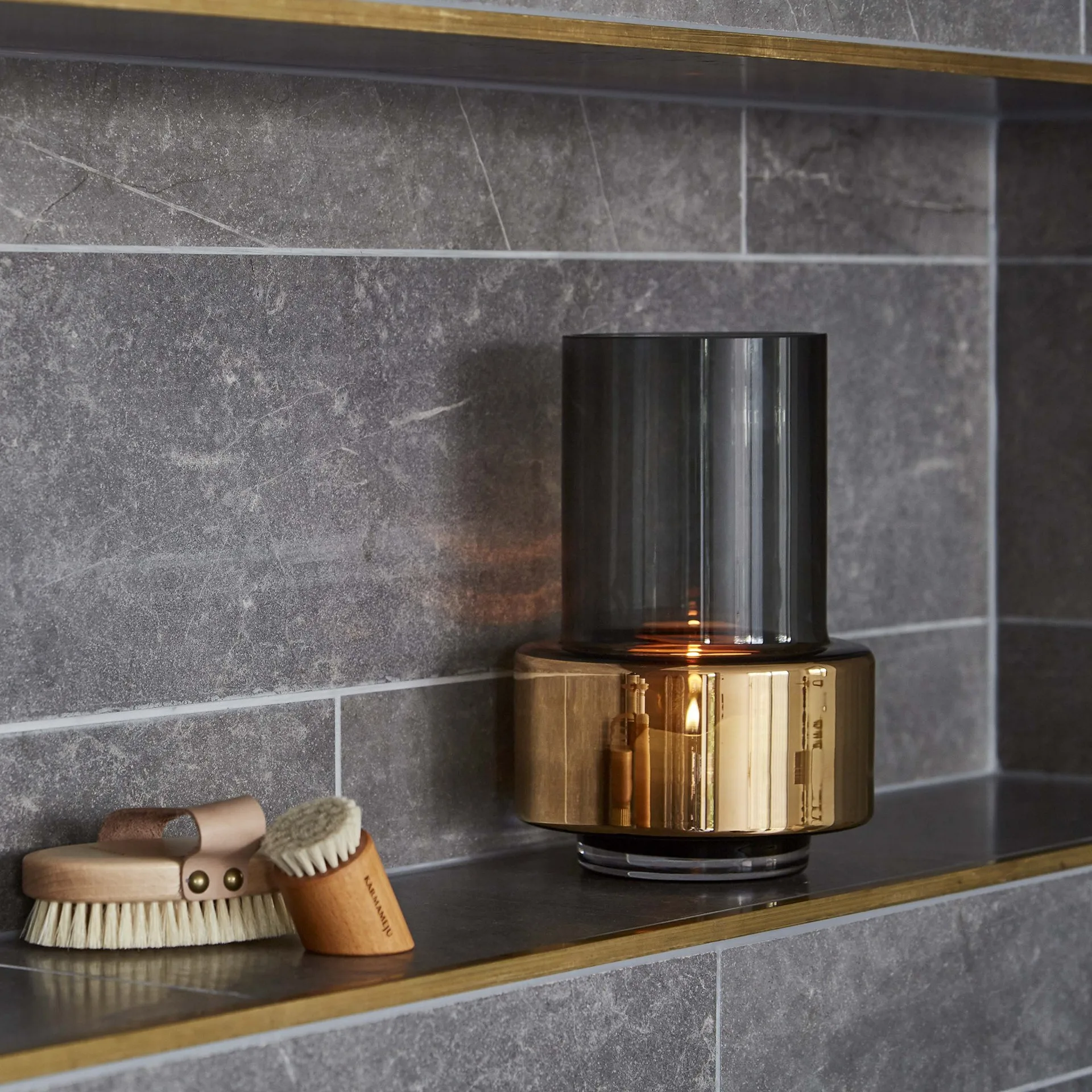 Hurricane smoked no. 26, Gold Ro Collection