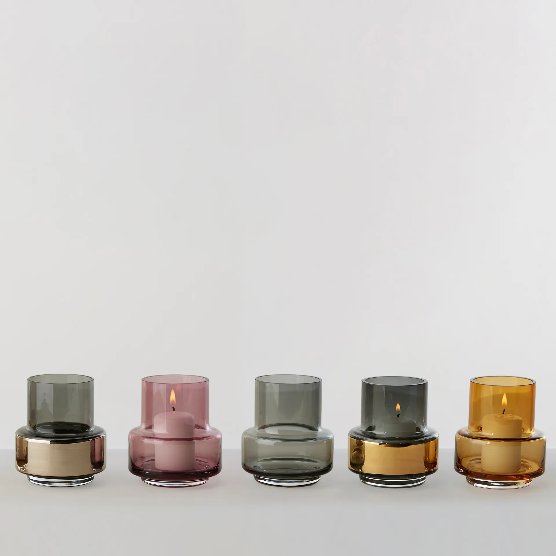 Hurricane smoked tealight no. 25, Gold-farbend Ro Collection