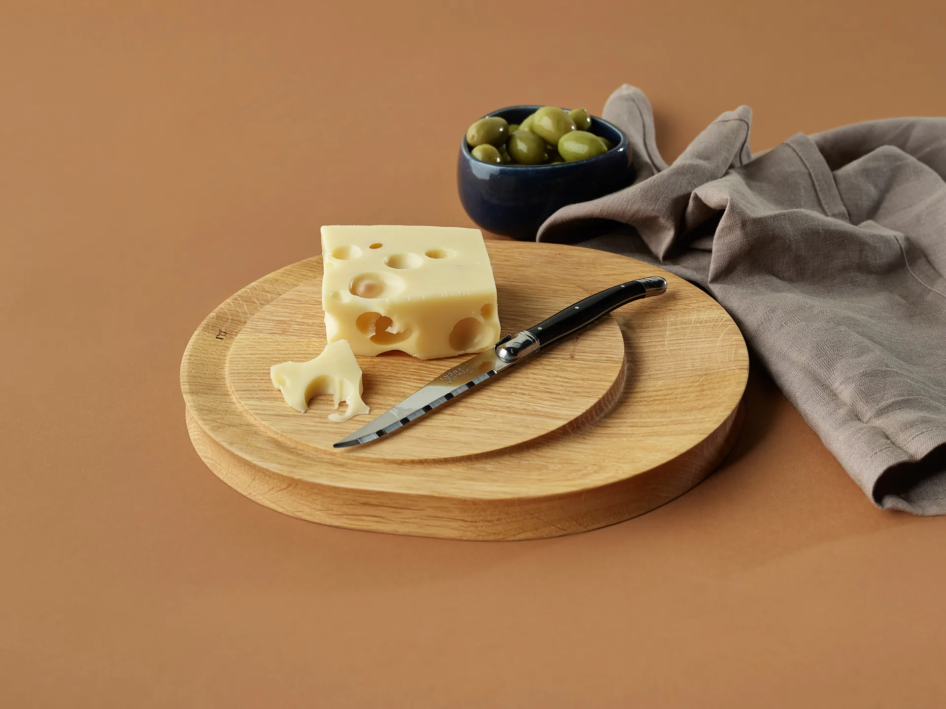 Oak board no. 61, Small Ø12cm Ro Collection