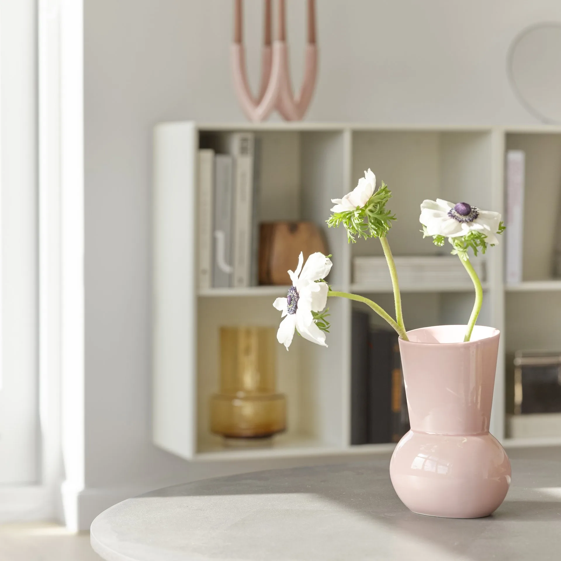 Oval Vase no. 66, Rose pink Ro Collection