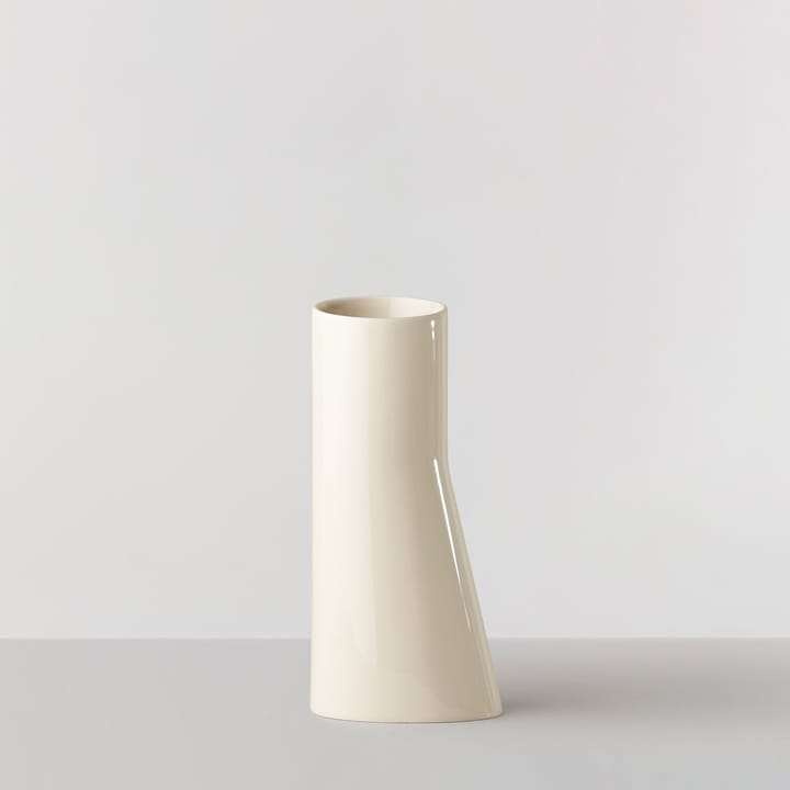 Oval Vase no. 67, Vanilla Ro Collection