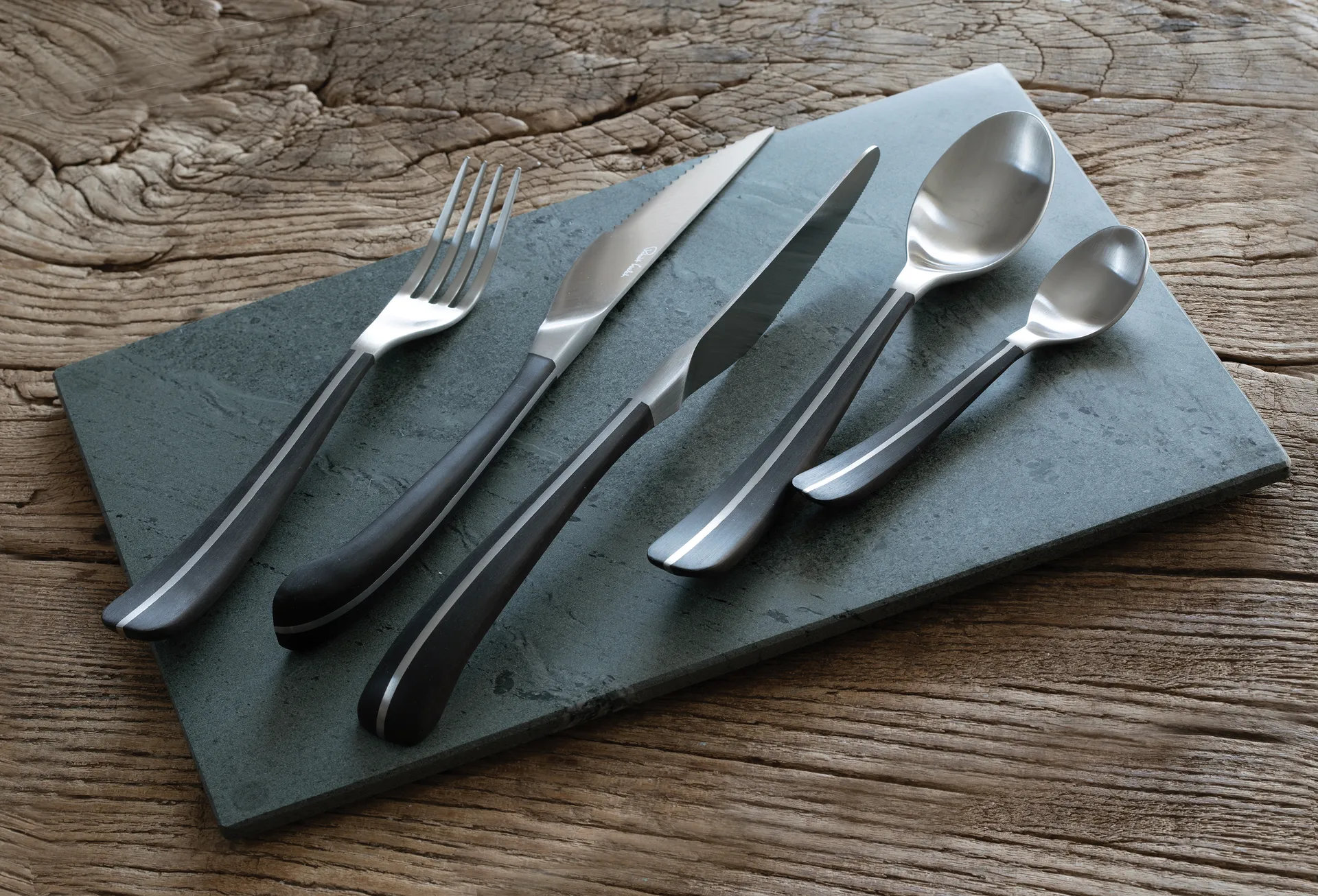 Contour Teelöffel, Schwarz Robert Welch