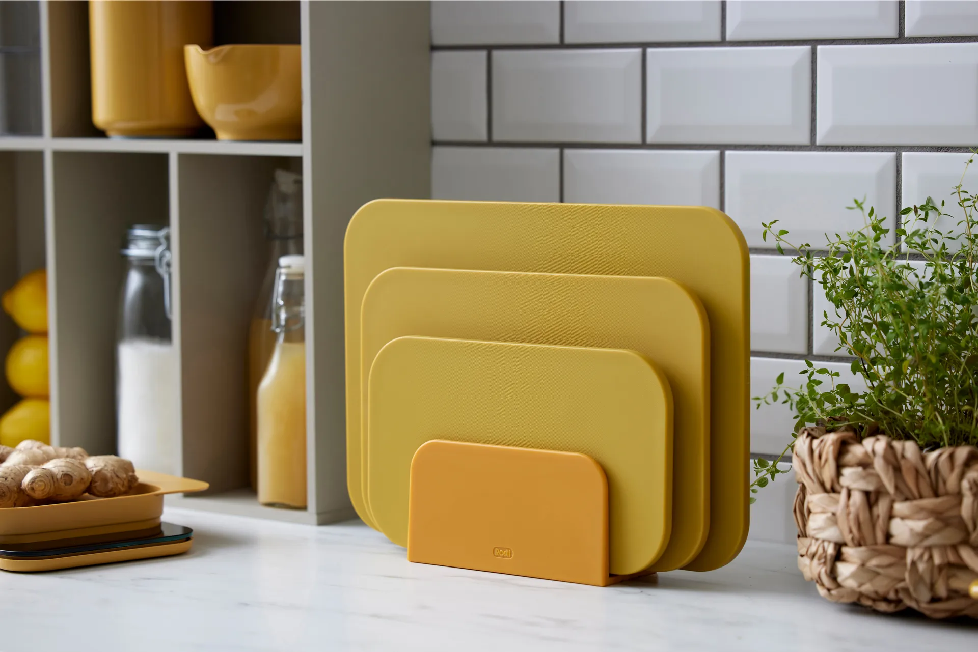 Choptima Schneidebrett L 25,5 x 35,5cm, Curry Rosti