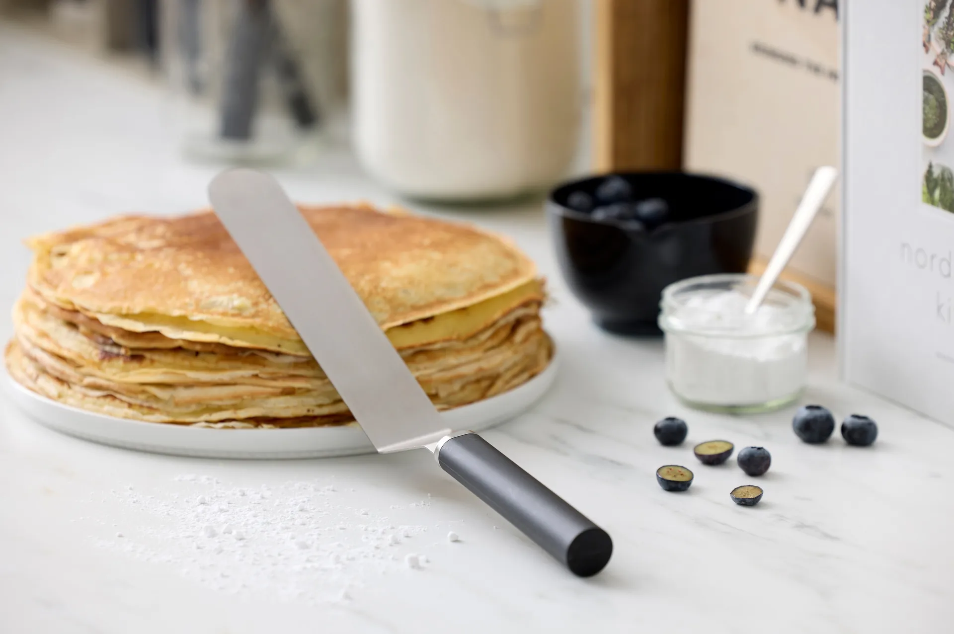 Emma Palettmesser schmal Stahl 33 cm, Black Rosti