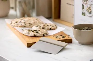 Emma Teigschneider Stahl - Humus - Rosti