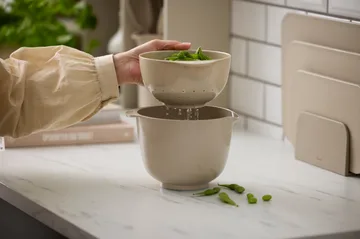 NEW Margrethe Schüssel mit Sieb - Humus, 1,5 liter - Rosti