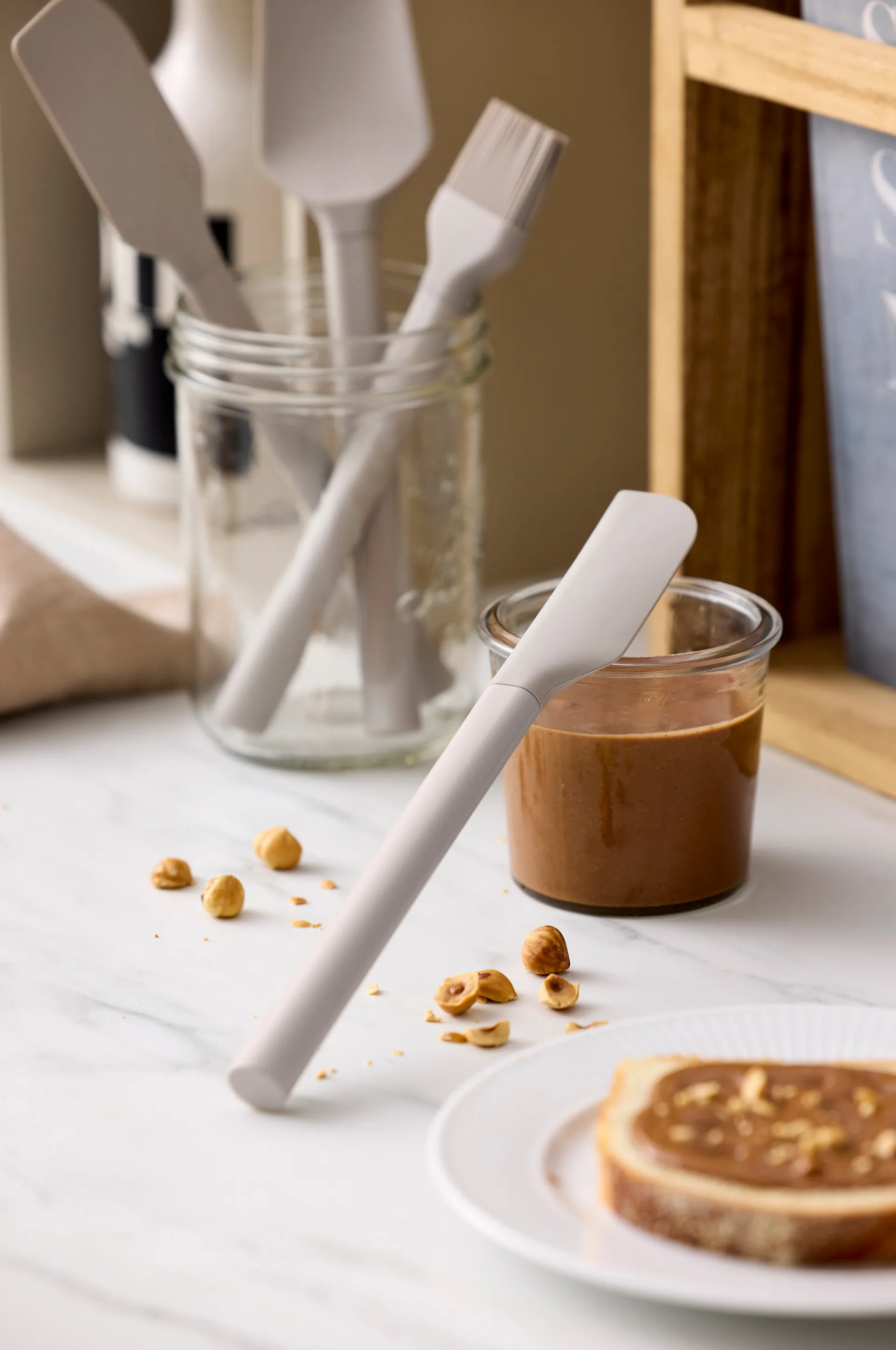 Rosti Emma Teigschaber schmal, Humus Rosti