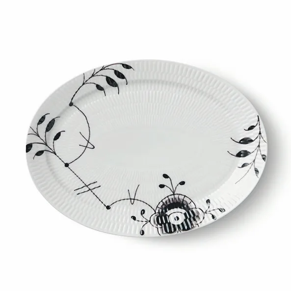 Black Fluted Mega ovaler Teller schwarz, 28 cm Royal Copenhagen