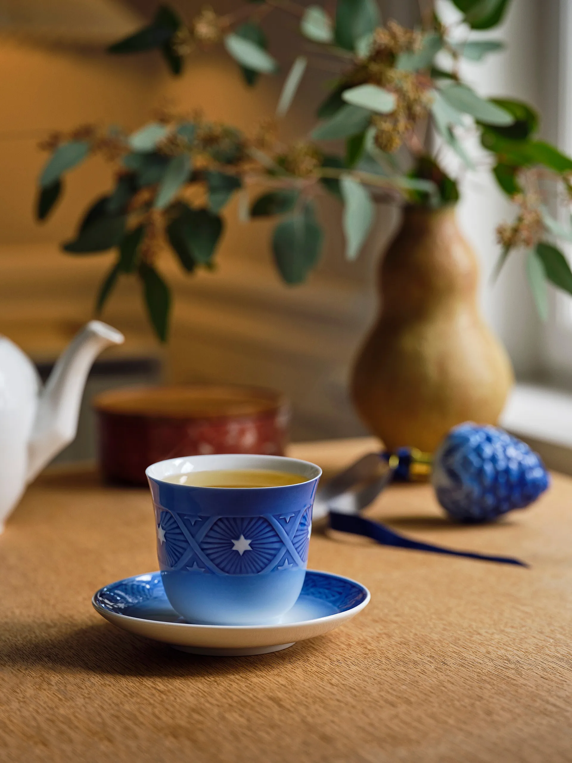 Blue Collectibles 2023 Tasse 26 cl & Teller Ø15,5cm, Blau-weiß Royal Copenhagen