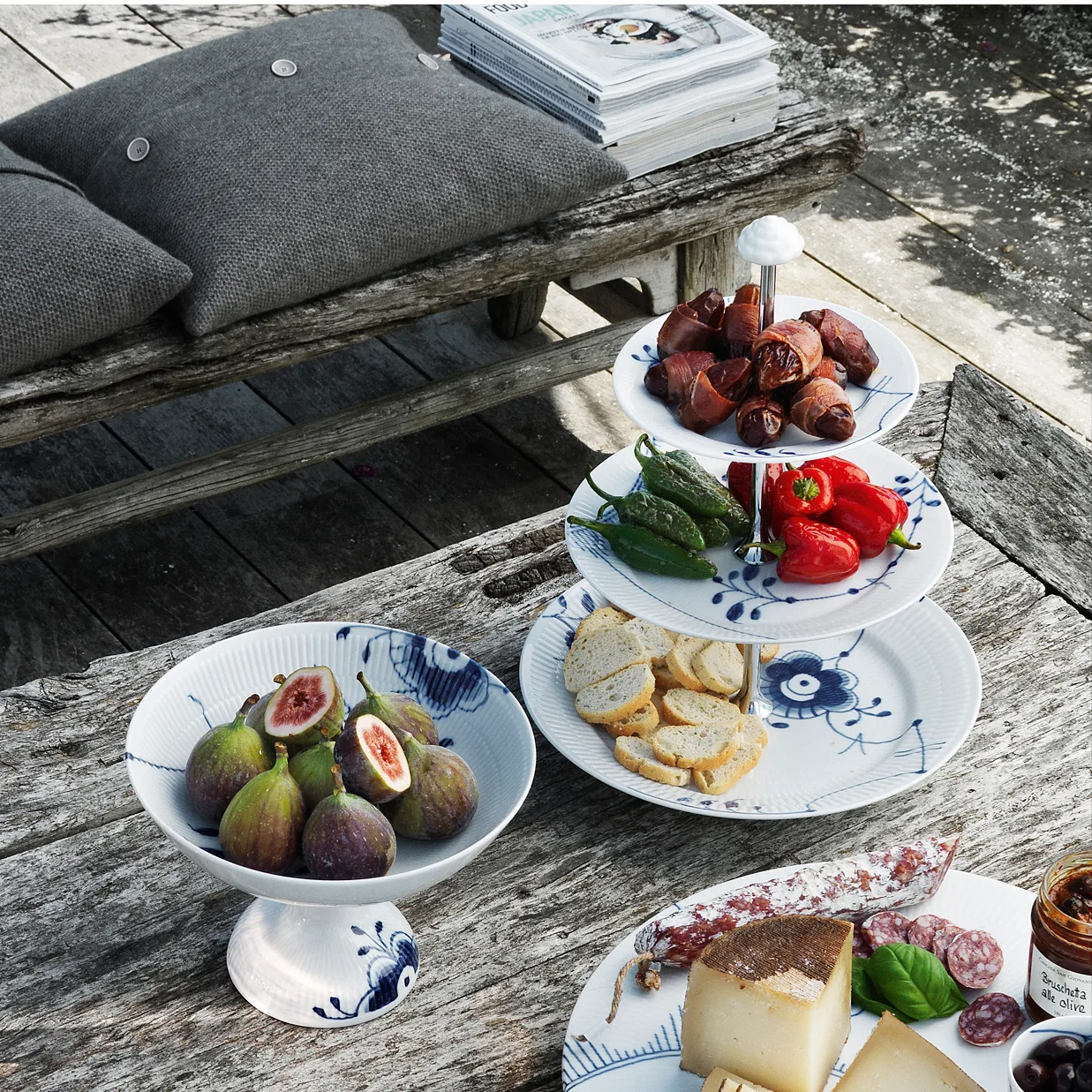 Blue Fluted Mega Etagere, 35cm Royal Copenhagen