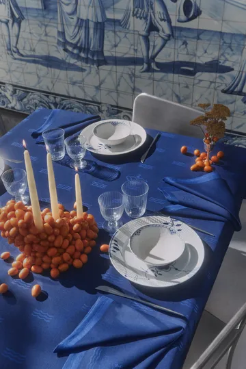 Blue Fluted Mega Limited Edition Teller Ø27 cm - White-blue - Royal Copenhagen