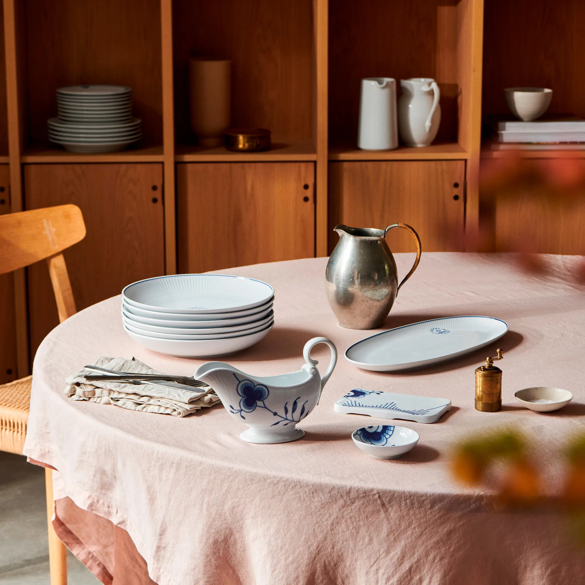 Blue Fluted Mega Saucenkanne 37cl, Blau Royal Copenhagen