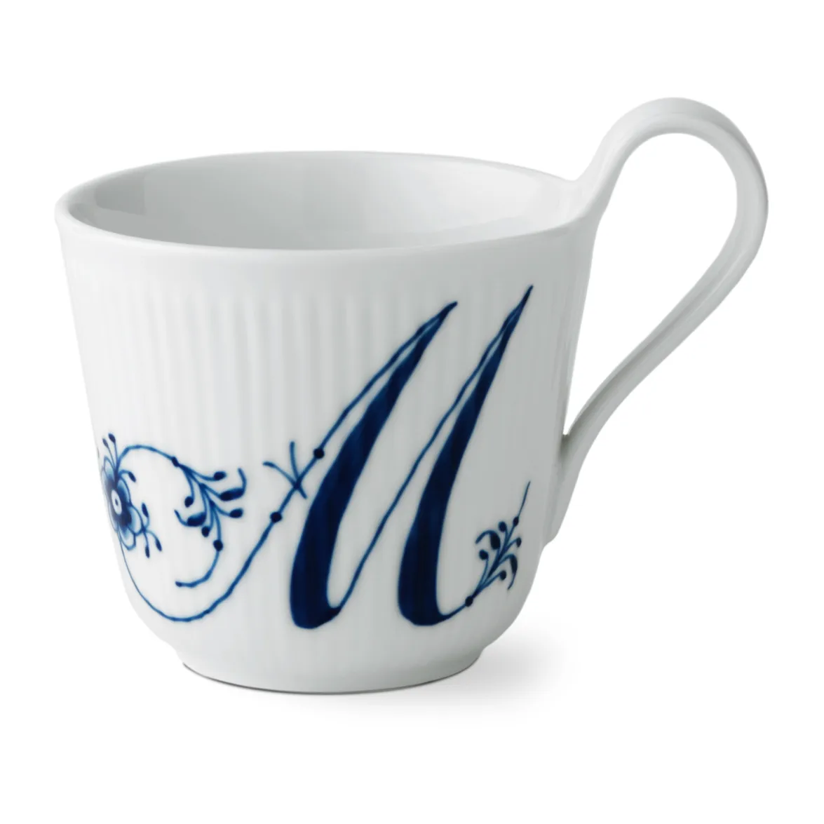 Blue Fluted Plain Alphabet Tasse 33cl, M Royal Copenhagen