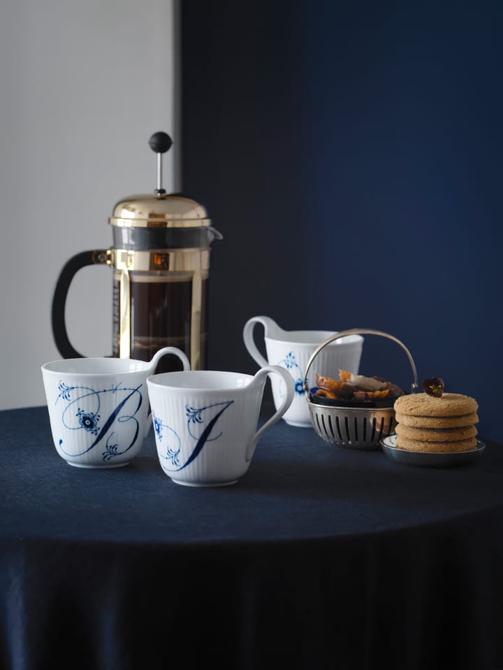 Blue Fluted Plain Alphabet Tasse 33cl, Y Royal Copenhagen