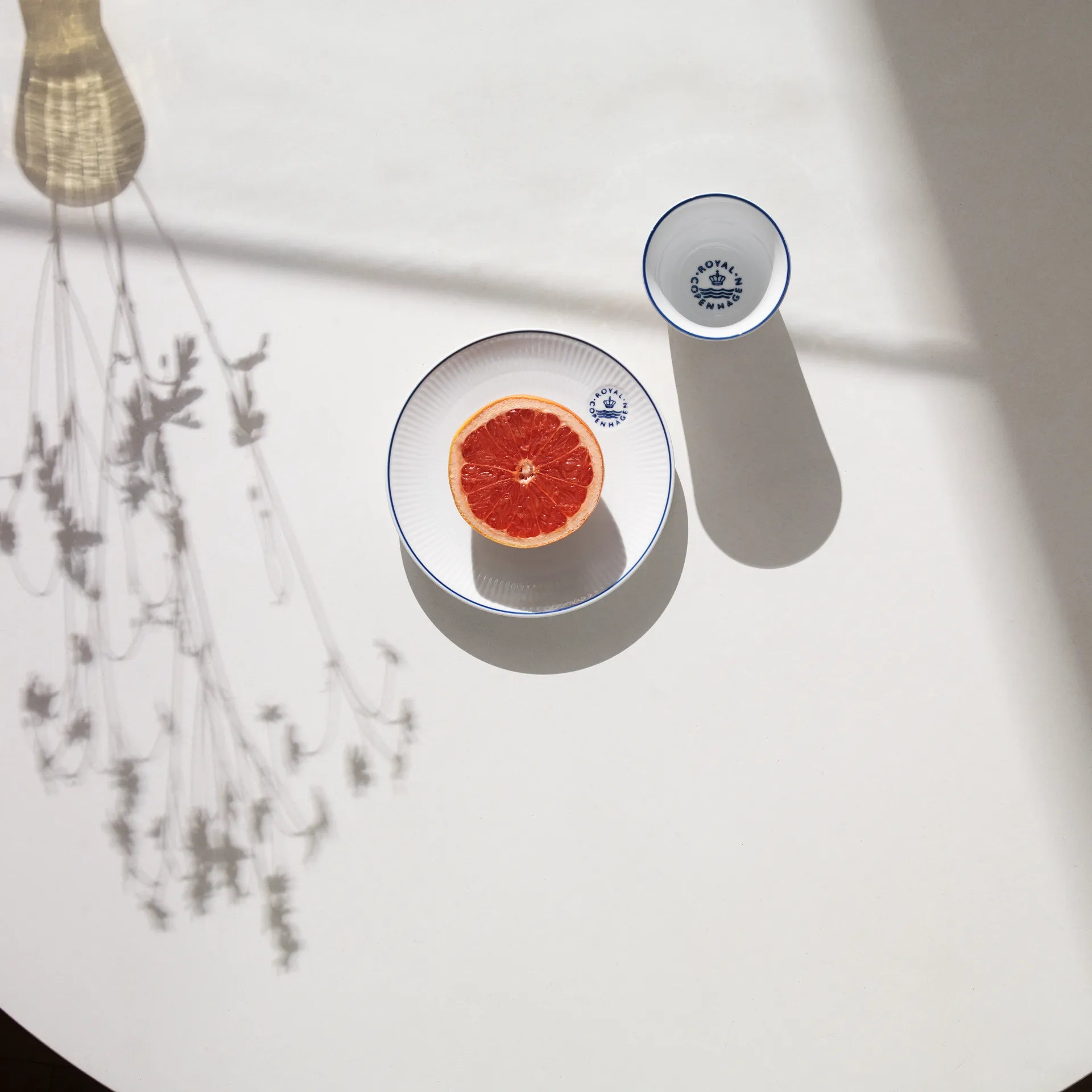 Blueline coupe Teller Ø19cm, Weiß-blau Royal Copenhagen