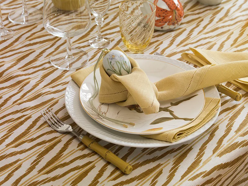 Royal Copenhagen Osterei 2022 6cm 2 Teile, Narzissenknospe des Dichters und Blätter Royal Copenhagen