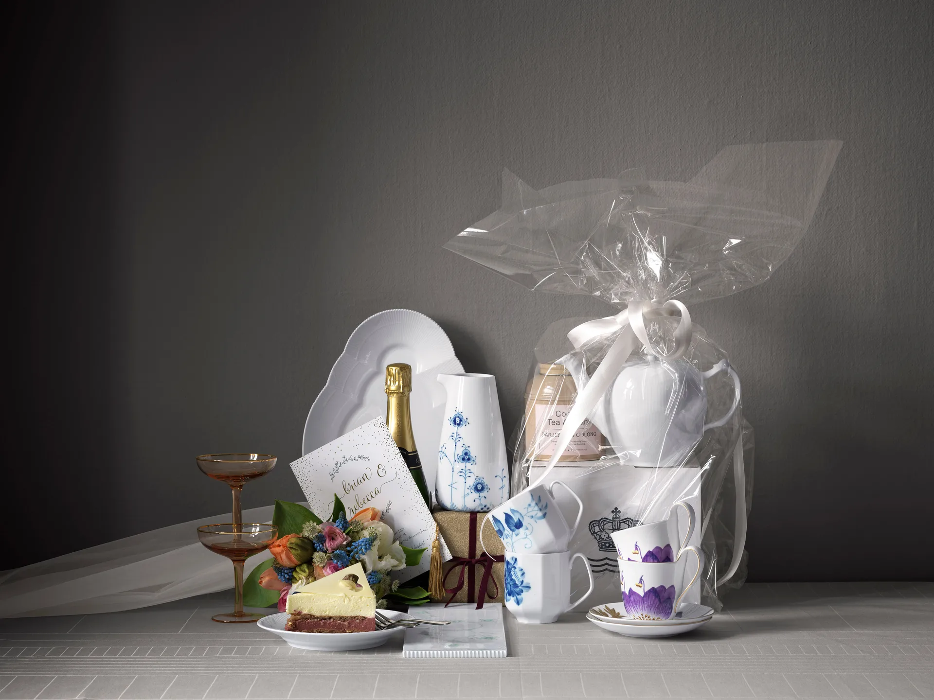 White Fluted Half Lace Teekanne, 1 Liter Royal Copenhagen